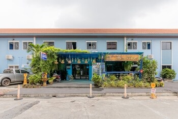 The Blue Place Hotel Dmk