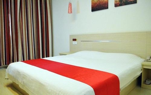 Thank Inn Plus Hotel Henan Qiyuan Bus Station