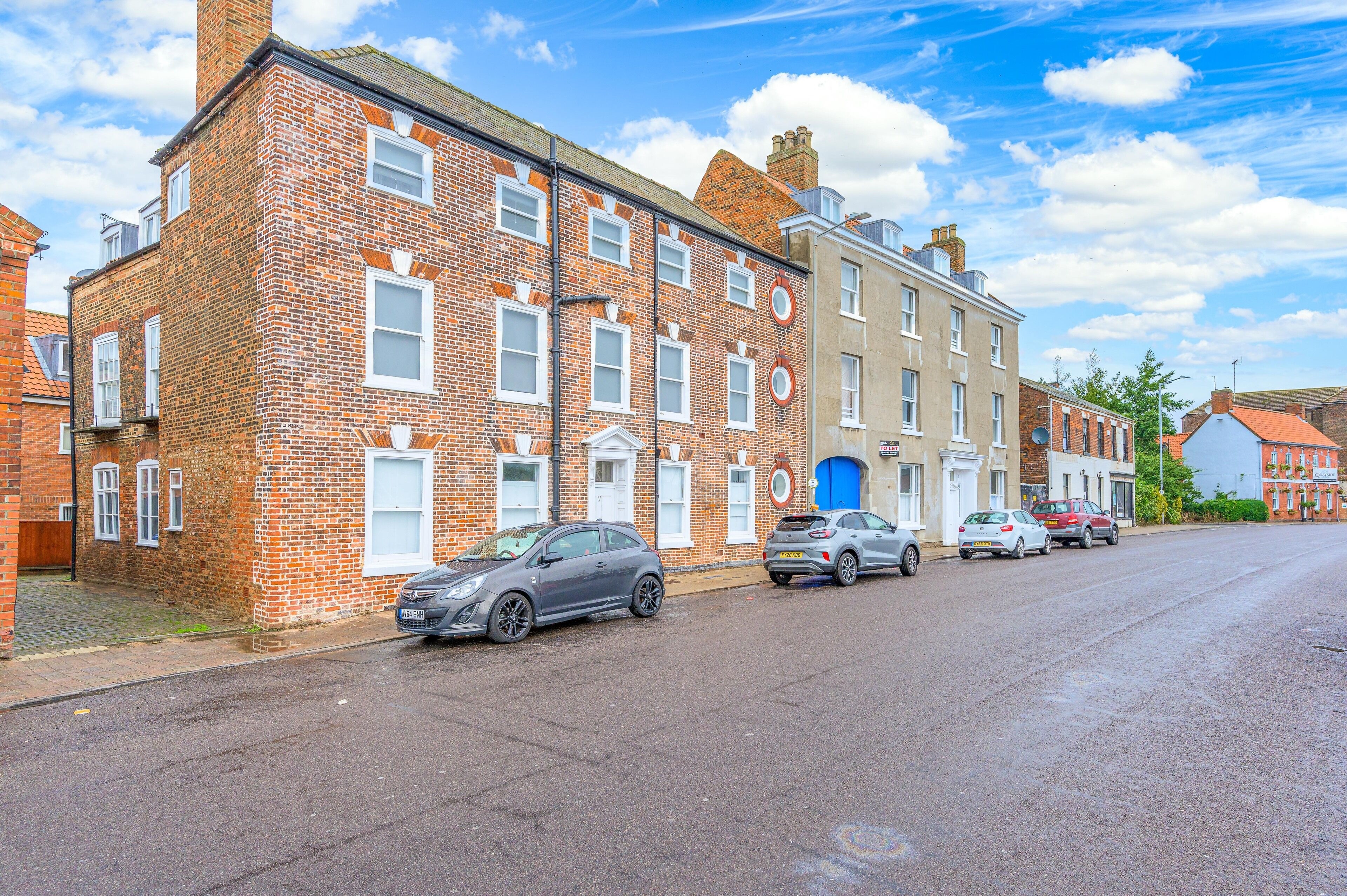 The Quayside Apartment Hotel