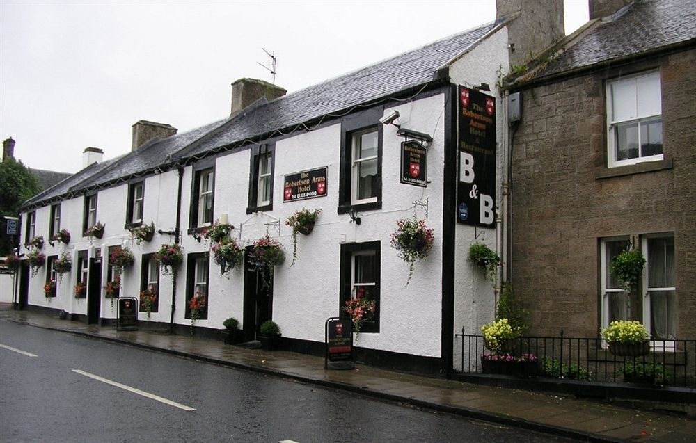 Robertson Arms Hotel