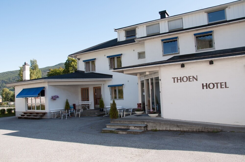Thoen Hotel