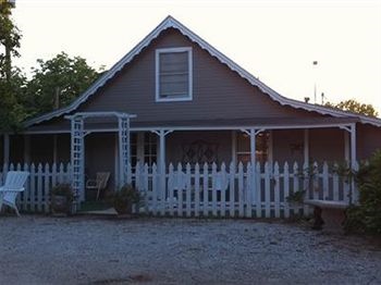 The Inn at Revel Manor