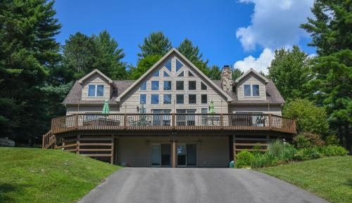 Penn Point Paradise by Taylor Made Deep Creek