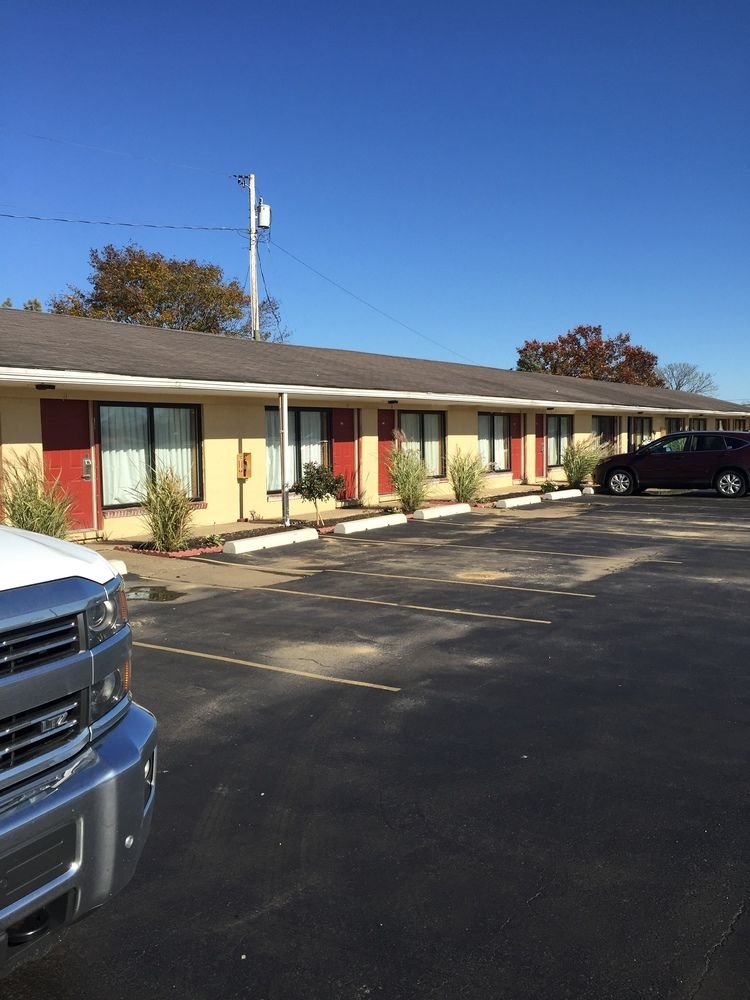 Town And Country Motel