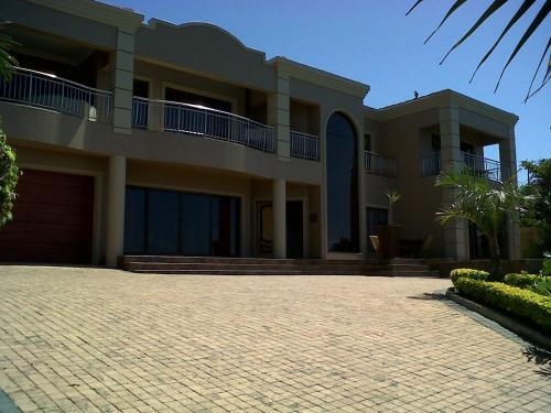 Tuscanview Guest House