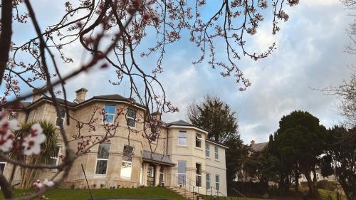 Leighton Townhouse (Adults Only)