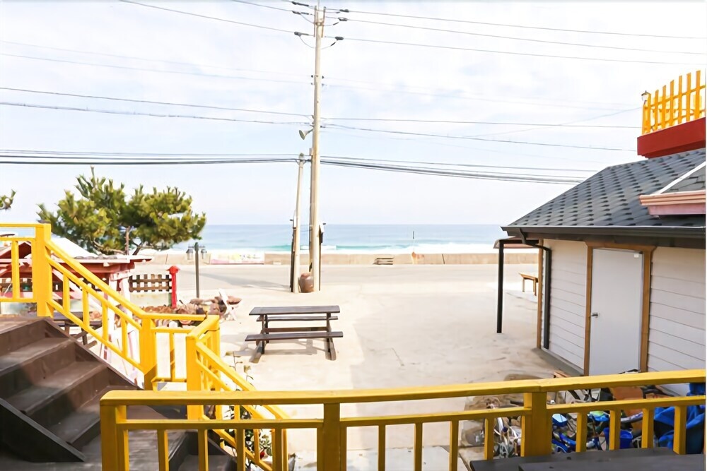 Uljin Sand Beach Pension
