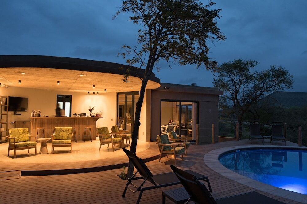 Umfolozi Big Five Game Reserve By Mantis