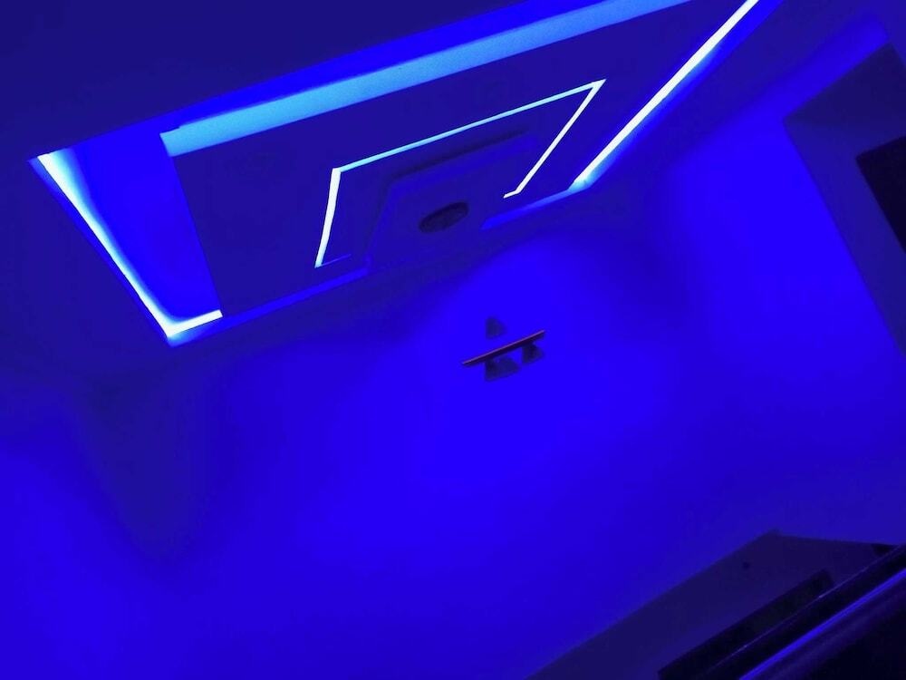 New Diamond Suites and Apartment Jos