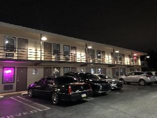 Trolley Stop Motel