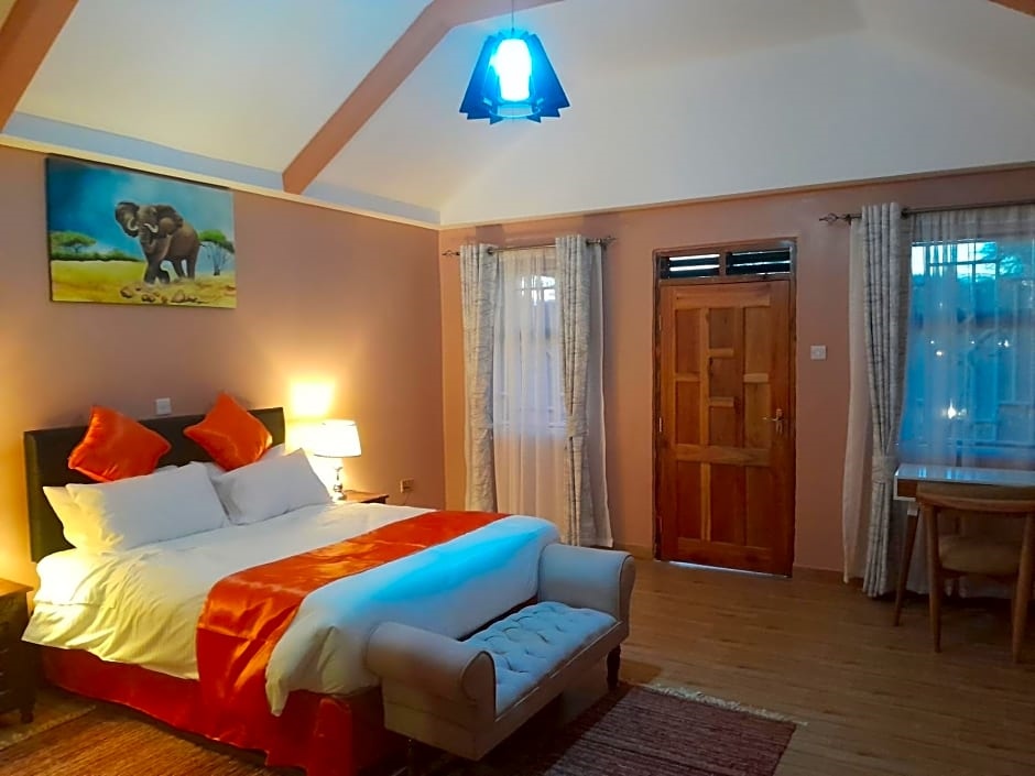 Penety Amboseli Resort