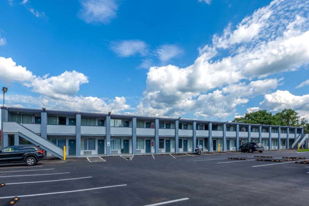 Travelodge By Wyndham Charles Town/Harpers Ferry