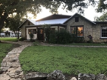 2E RV Guest Ranch Resort