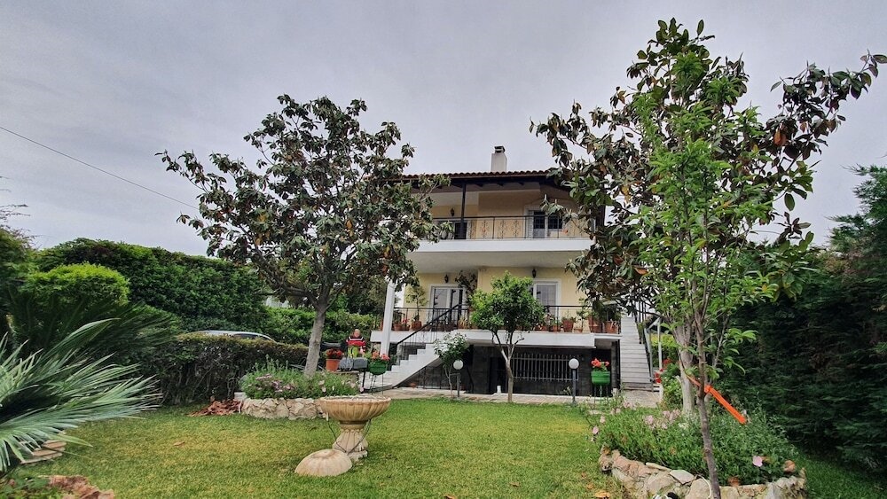 Vacation Studio Oropos