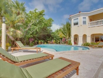 Villa Tipsy Gecko - Placencia Belize