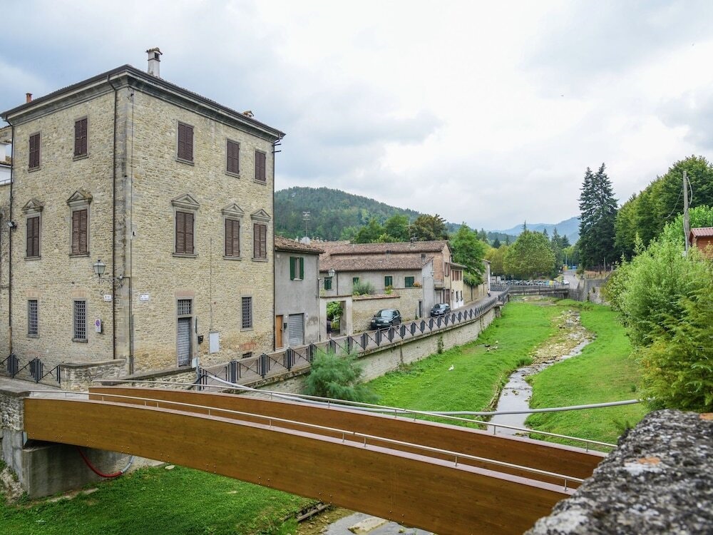 Villa With Outbuilding And Swimming Pool And Panoramic View Of The Apennines