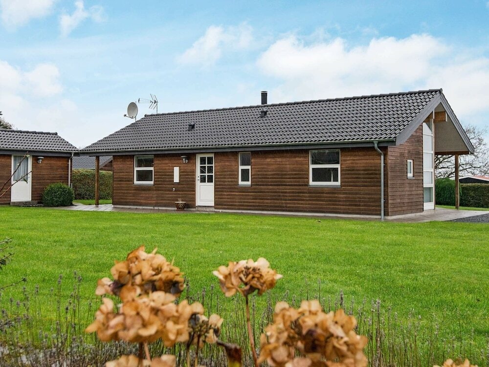 Vintage Holiday Home In Jutland Near Sea