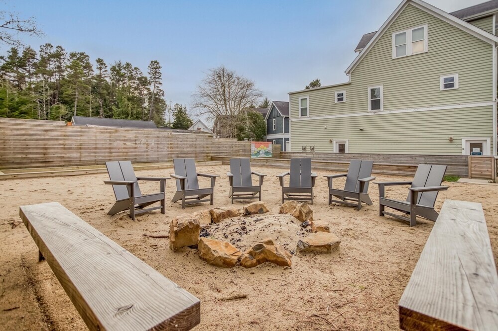 Waters Edge - Bella Beach