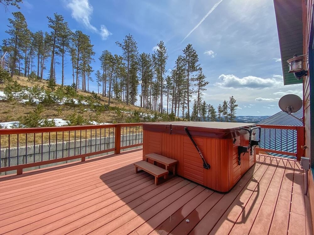 Vista Lodge 7 Bedroom Villa With Jacuzzi