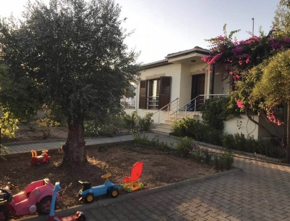 Villa With Private Garden In Karaman