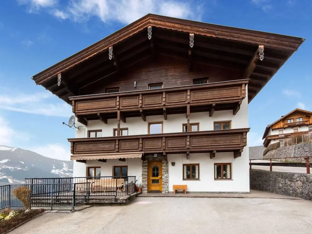Farmhouse With Views Over The Zillertal