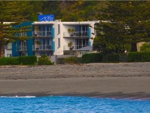 Waves Apartments