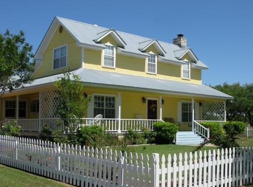 Yellow House Bed And Breakfast