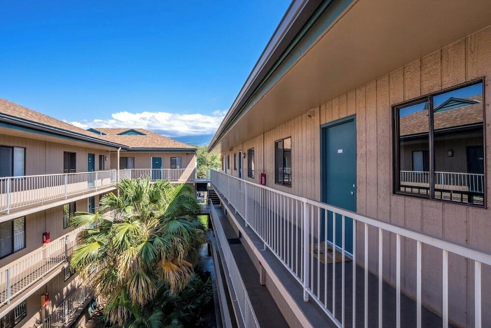 Centrally Located Elegant Vistas