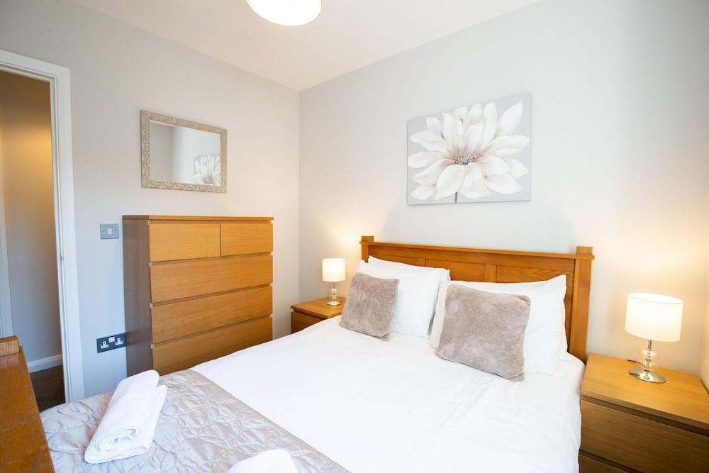 Velvet 2-Bedroom Apartment, Brewery Road, Hoddesdon