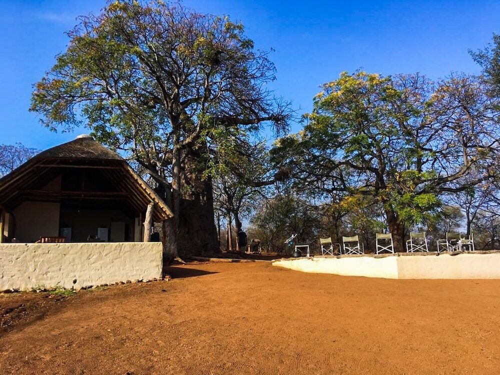 Zingela Nature Reserve - Baobab Tented Camp