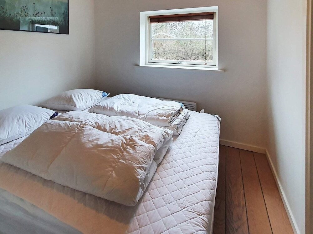 8 Person Holiday Home In Asnaes