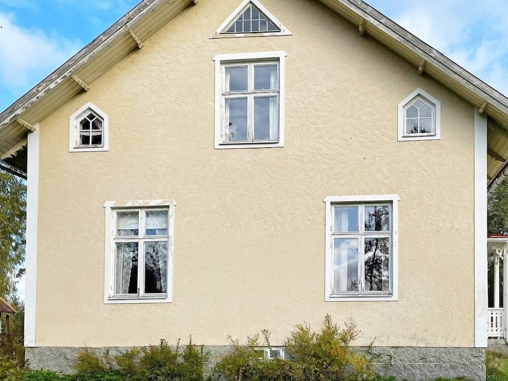 4 Star Holiday Home In Nye