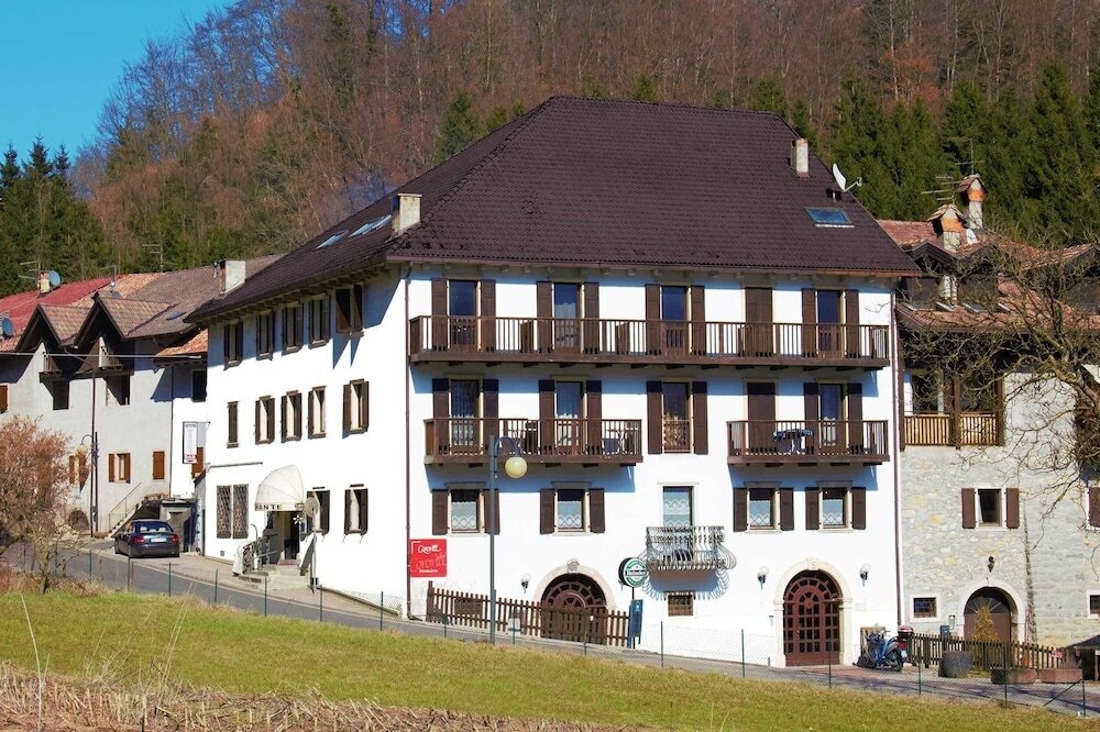 Albergo Villa Coronà