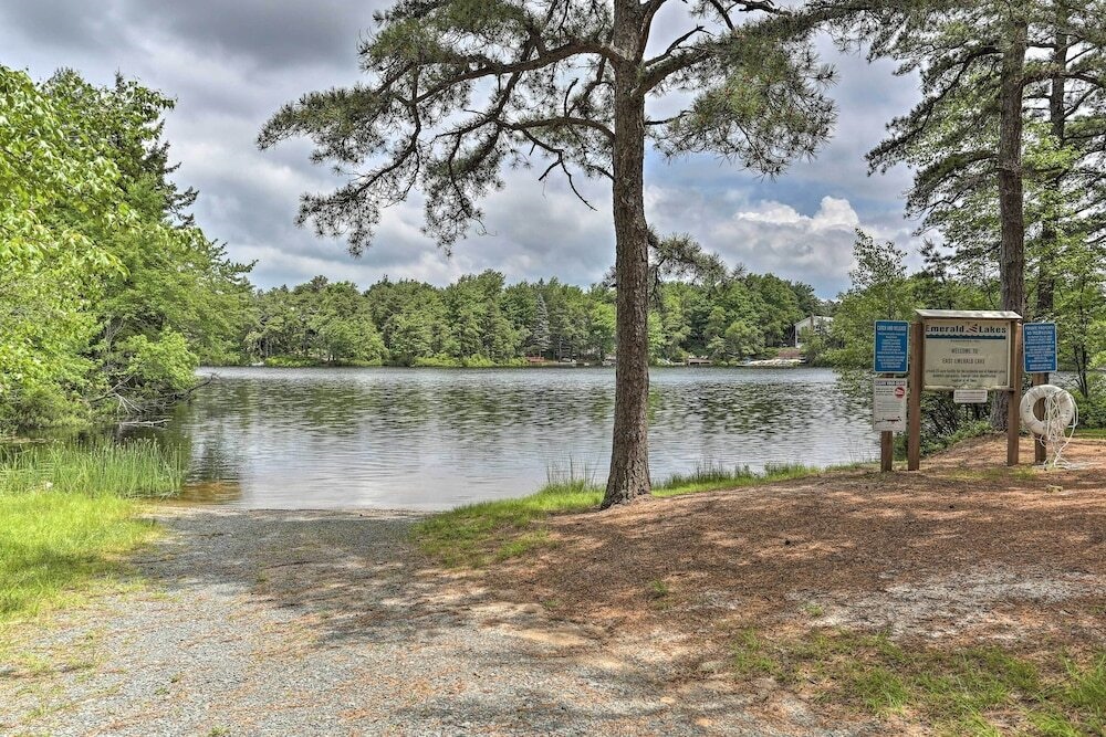 Charming Long Pond Getaway W/ Community Perks