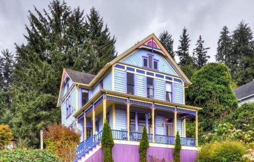Astoria Inn