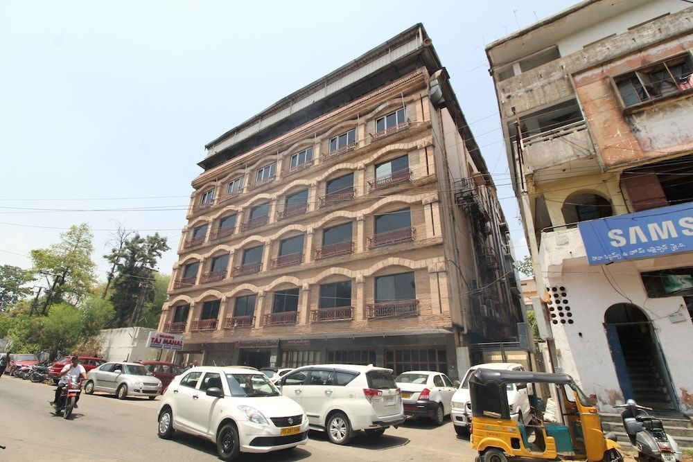 Capital O 1780 Hotel Belsons Taj Mahal