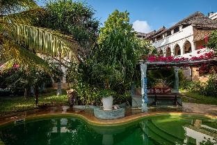 Banana House And Wellness Centre