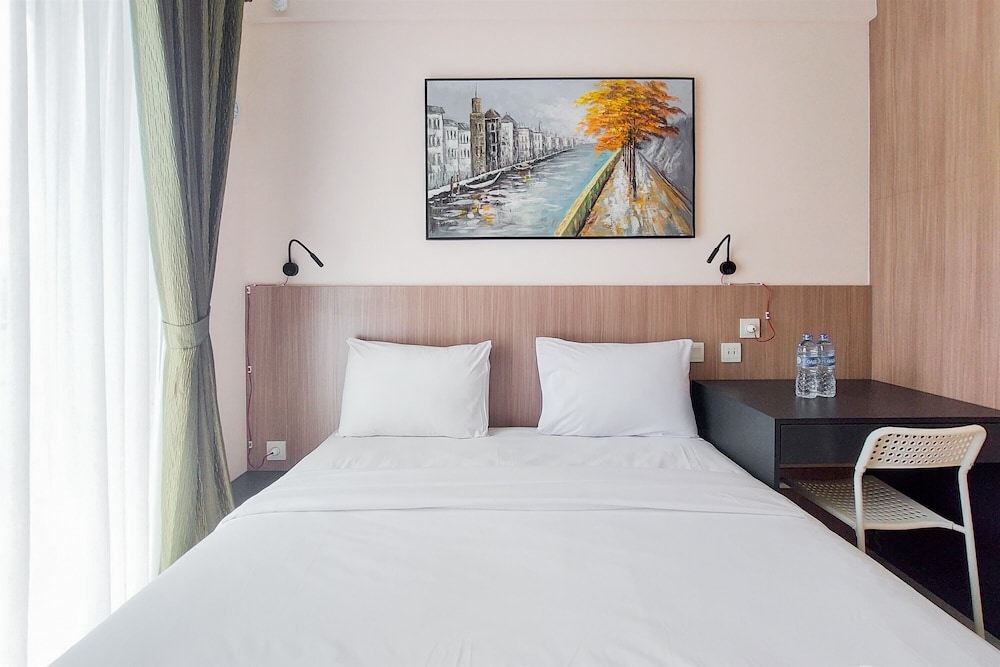 Comfy And Best Choice Studio At Sky House Bsd Apartment