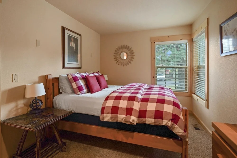 Deer Park Cabin 3 Bedroom Home By Redawning