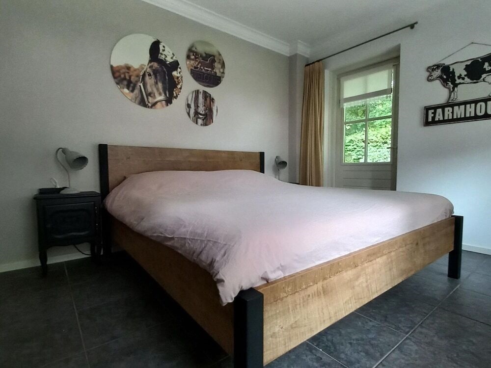 Cosy Holiday Home With A Private Garden