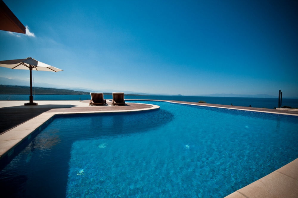 Efzin Villa At Tersanas Near The Beach