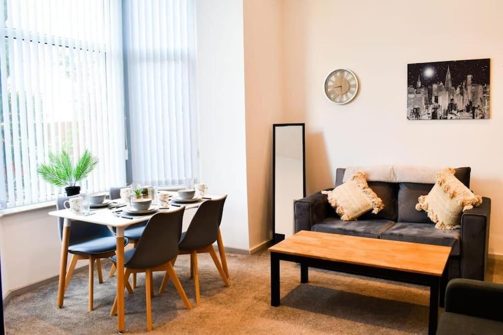 Beautiful 2-Bed Apartment In Lancashire