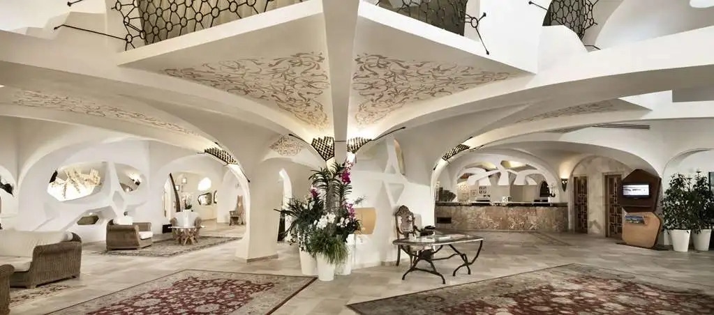 Jaspe Hotel, Manor Living