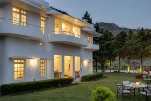 Kinwani House Araiya Anthology