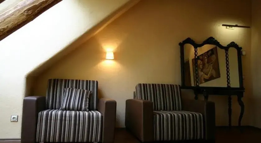 Laitse Granite Villa