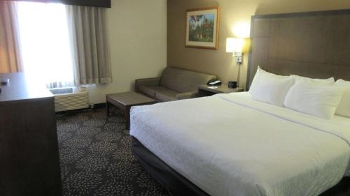 Clarion Pointe Wenatchee