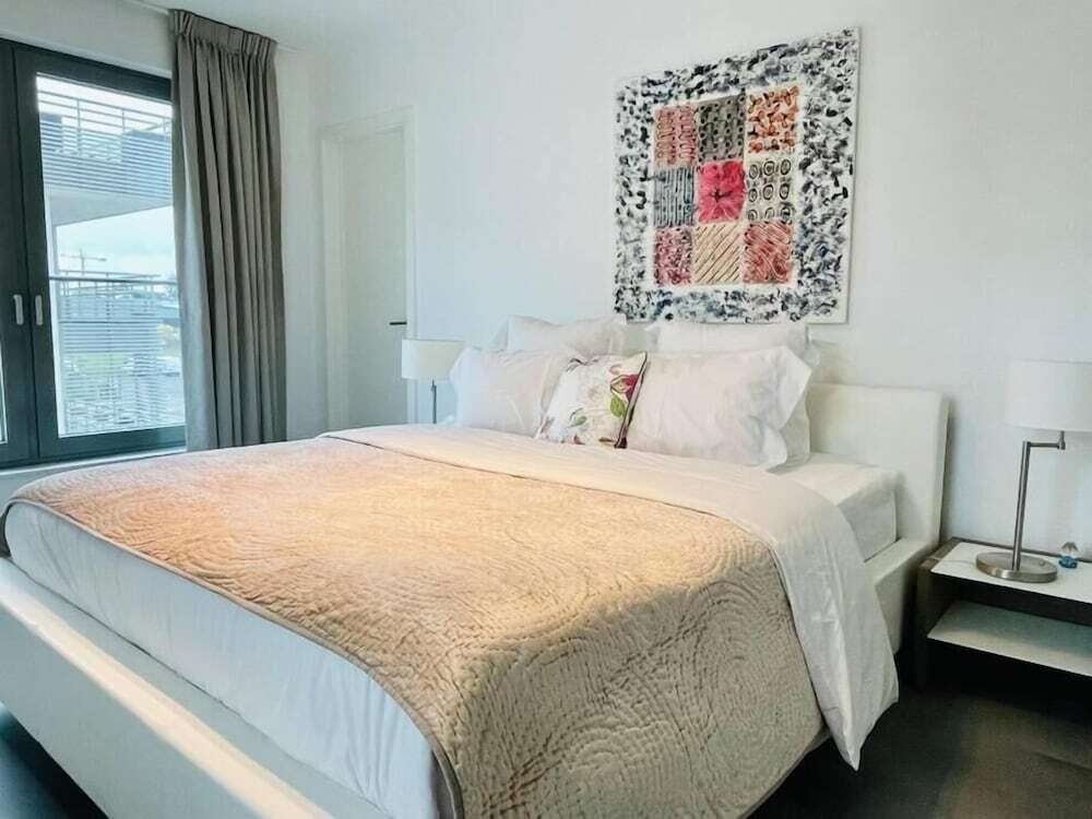 Luxury 3 Bedrooms- Terrace And Parking