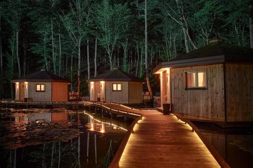 Pikol Lake Village Premium Glamping
