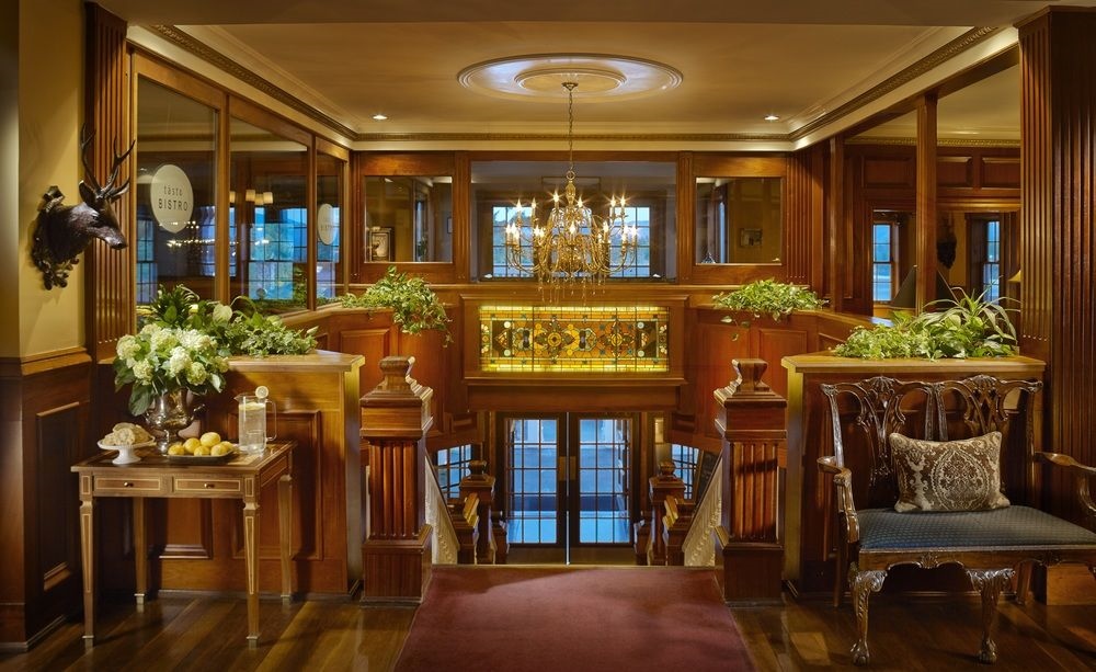 Mirror Lake Inn Resort & Spa