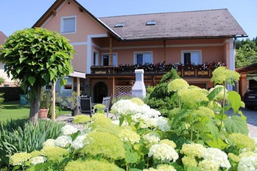 Ferienwohnung Und Gästezimmer Gaspar